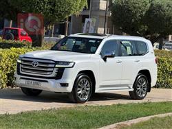 تۆیۆتا لاند کروزەر